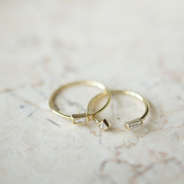 Horizontal CZ Baguette Ring - - Rings - Ofina