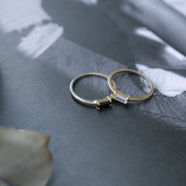 10k Solid Gold Black Horizontal Baguette Ring - - Rings - Ofina