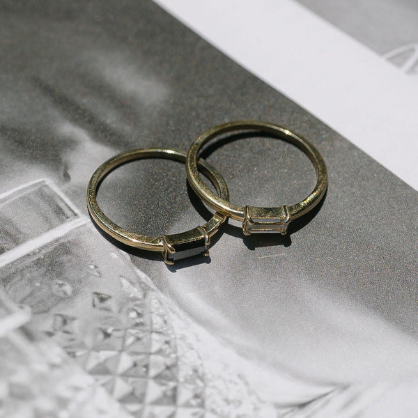 10k Solid Gold Horizontal Baguette Ring - - Rings - Ofina