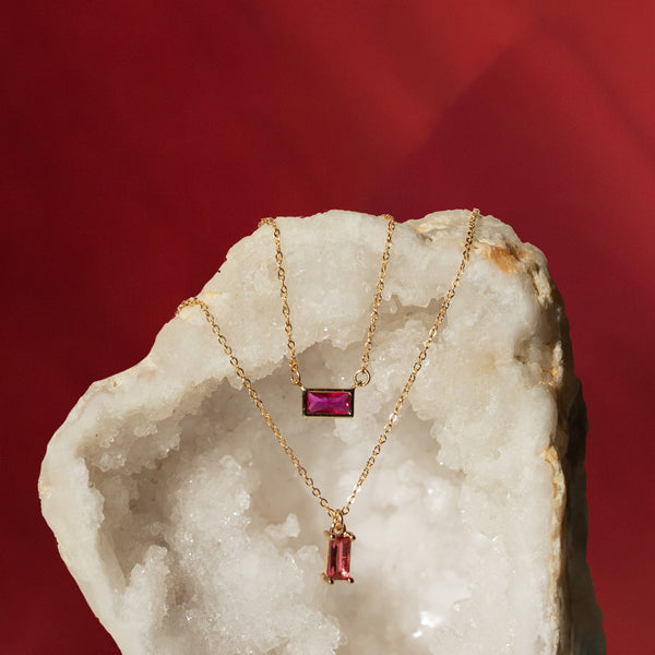 Emerald Shape Horizontal Birthstone Necklaces - - Necklaces - Ofina