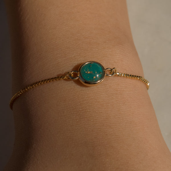 Round Green Resin Adjustable Bracelet - - Bracelets - Ofina