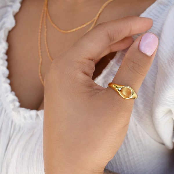 Signet Ring - - Rings - Ofina