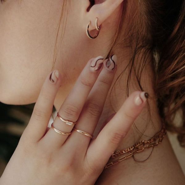 10k Solid Gold Horizontal Baguette Ring - - Rings - Ofina
