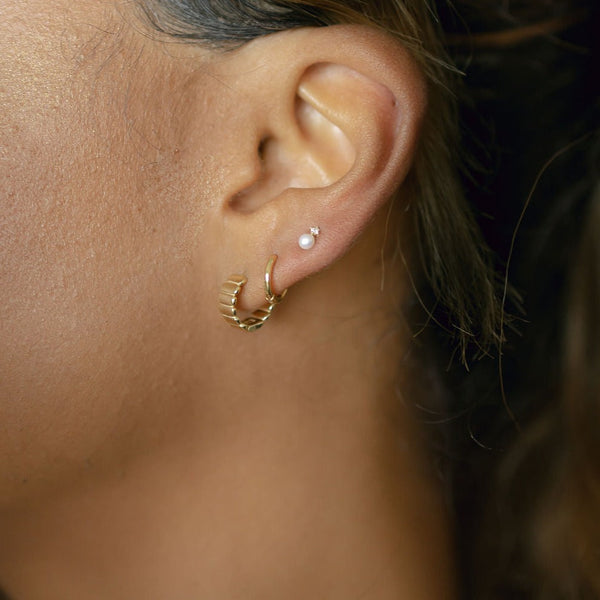 Ribbed Thick Huggies - - Earrings - Ofina