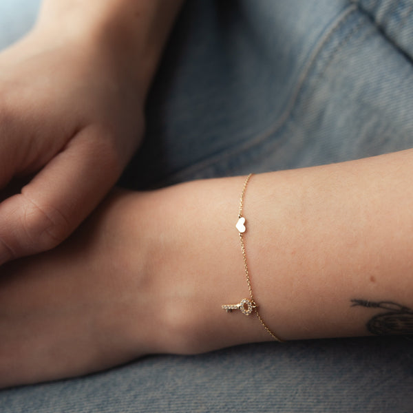 14k Solid Gold Key to Heart Bracelet - - Bracelets - Ofina