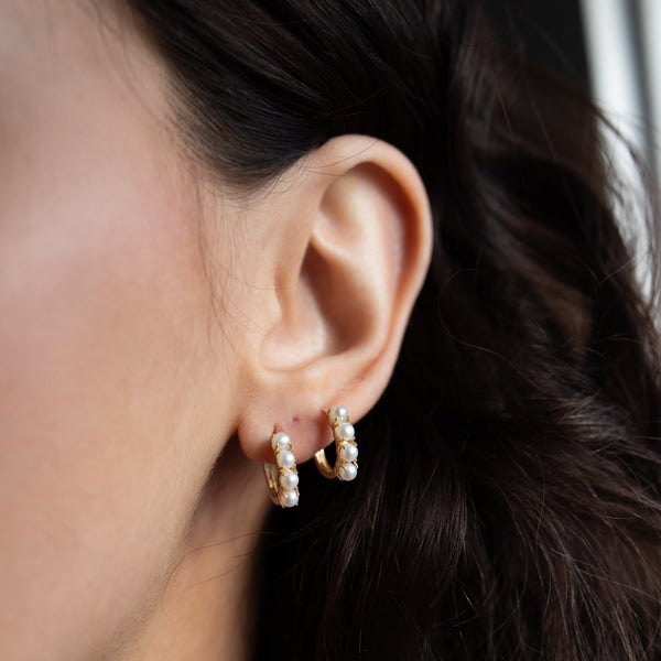 10k Solid Gold Freshwater Pearl Huggies - - Earrings - Ofina