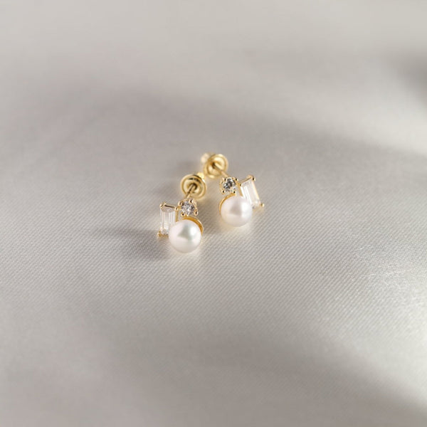 10k Solid Gold Pearl w/ CZ Cluster Studs - - Earrings - Ofina